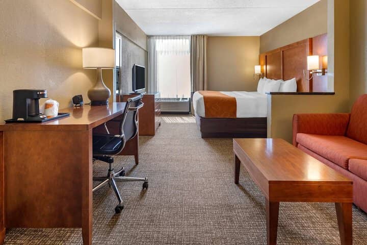 Room 25 of 49
