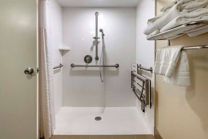 Room 19 of 49