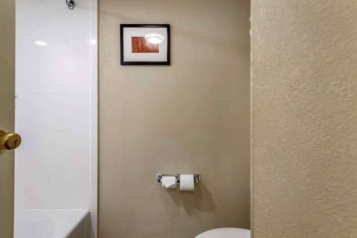 Room 15 of 49