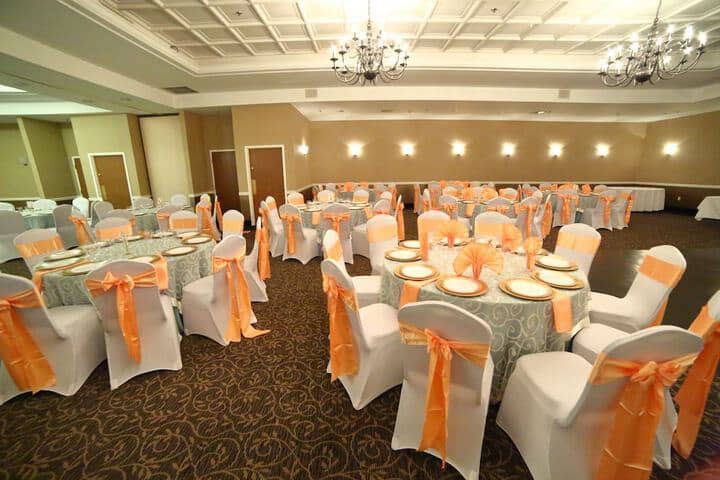 Ballroom/Hall 36 of 49